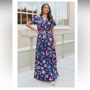 Magnolia Boutique Navy Floral Maxi Dress